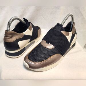 Arezzo Idore Womens Sneakers Sz 37 US 7